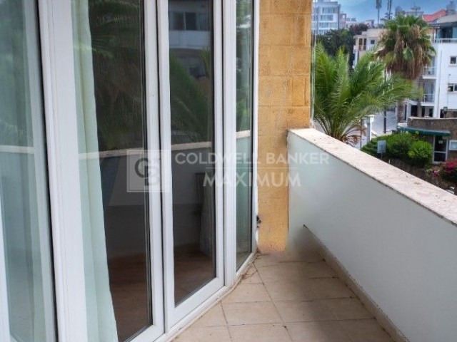 4+1 Penthouse For Sale In The Center Of Kyrenia, Cyprus