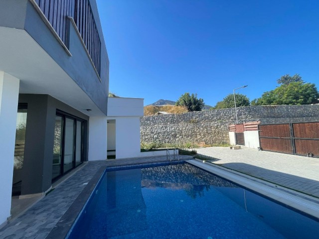 Fırsat Kıbrıs 3+1 Ganz besondere Villa mit privatem Pool in Kyrenia Ozanköy