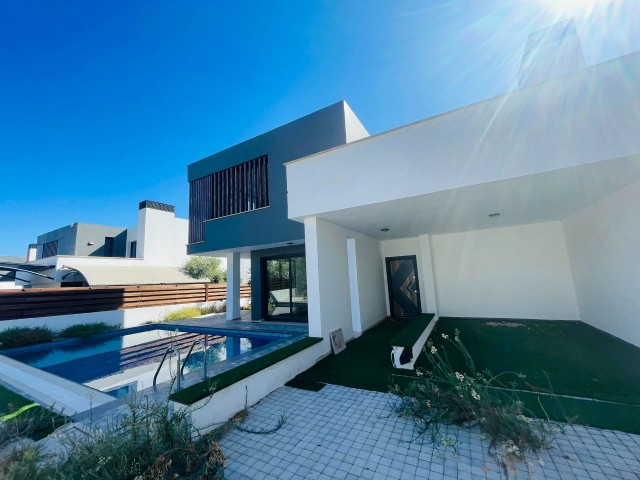 Fırsat Kıbrıs 3+1 Ganz besondere Villa mit privatem Pool in Kyrenia Ozanköy