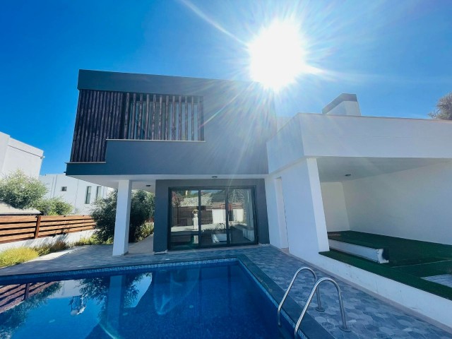 Fırsat Kıbrıs 3+1 Ganz besondere Villa mit privatem Pool in Kyrenia Ozanköy