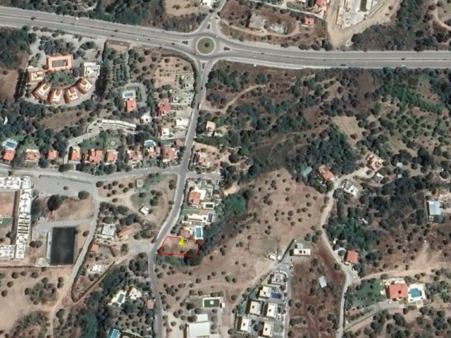 Grundstück zum Verkauf in der Region Kyrenia Edremit, Zypern, geeignet für den Villenbau