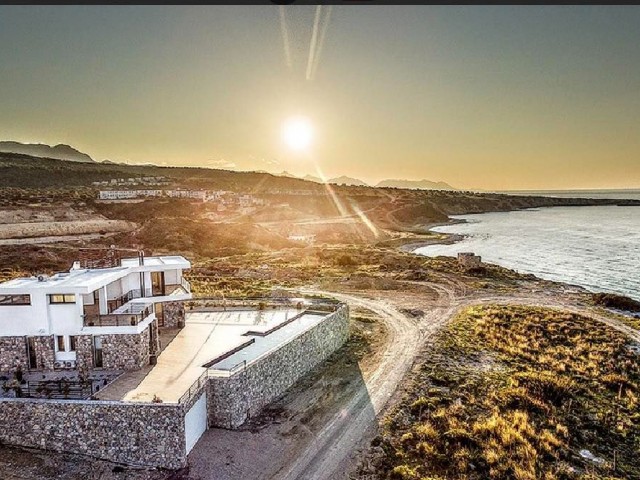 Wunderschöne Villen direkt am Meer mit privatem Pool in Kyrenia Esentepe, Zypern