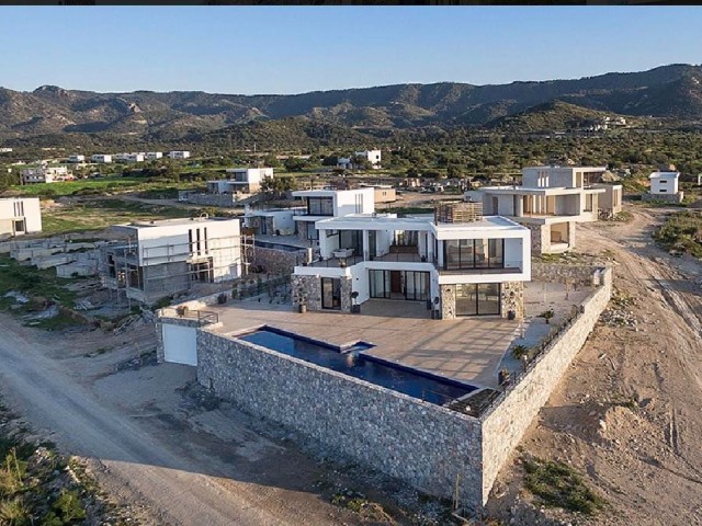 Wunderschöne Villen direkt am Meer mit privatem Pool in Kyrenia Esentepe, Zypern