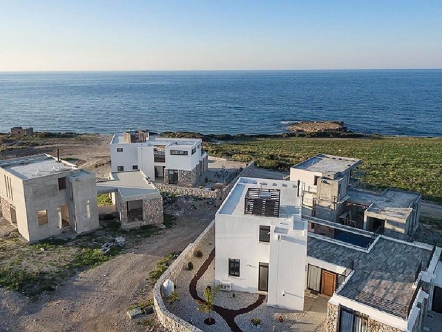 Wunderschöne Villen direkt am Meer mit privatem Pool in Kyrenia Esentepe, Zypern