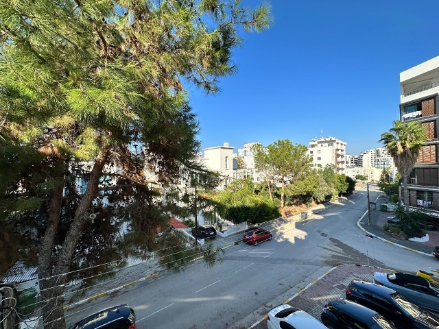 3+1 voll möblierte Wohnung zur Miete in TRNC / Kyrenia Center