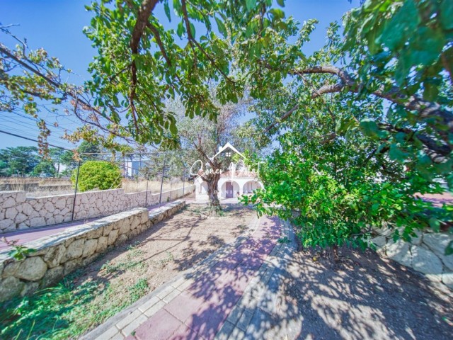 3+1 Villa for Sale in Ards of 700 m² in Kyrenia Karşıyaka