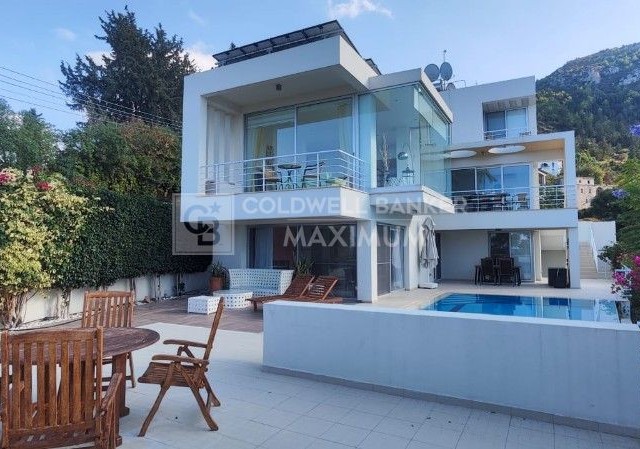 4+1 Villa zu vermieten mit herrlicher Aussicht und privatem Pool in Zypern, Kyrenia, Region Bellapai