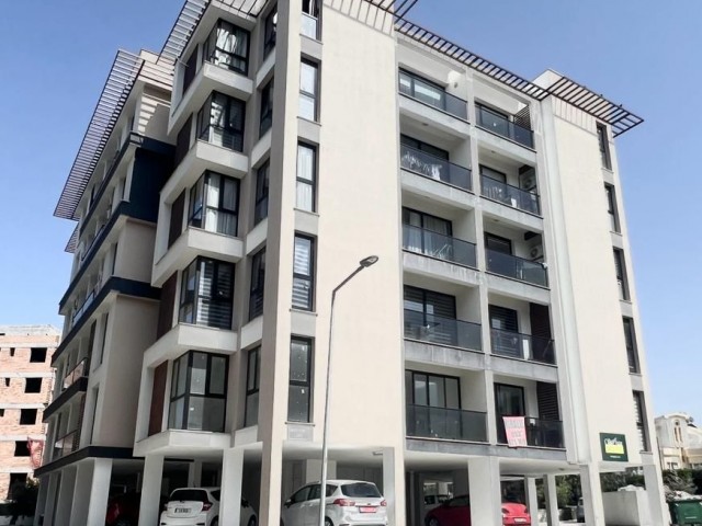 Girne Merkezde Deniz Manzaralı Full eşyalı Satılık  2+1 Daire 