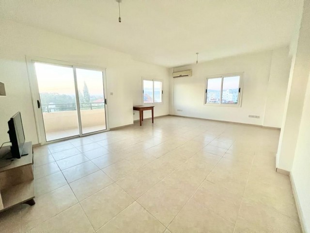 Spacious 3+2 Apartment in Nicosia Yenikent, 50 meters from Zephyr Cafe