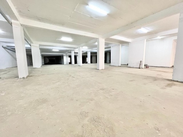 Geräumige 2+1-Wohnung zum Verkauf im Zentrum von Kyrenia