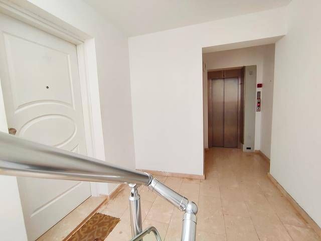 Girne merkezde Deniz Manzaralı Geniş Teraslı 1+1 Satılık Penthouse