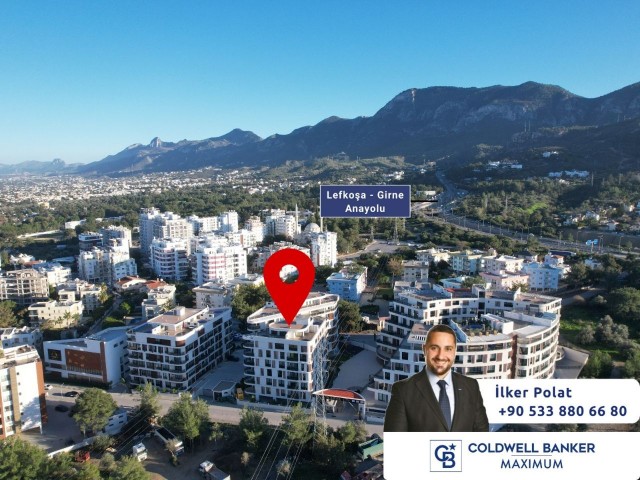 Kıbrıs Girne Merkezde Site İçerisinde Özel Teras Yüzme Havuzlu Satılık 4+1 Tripleks Penthouse