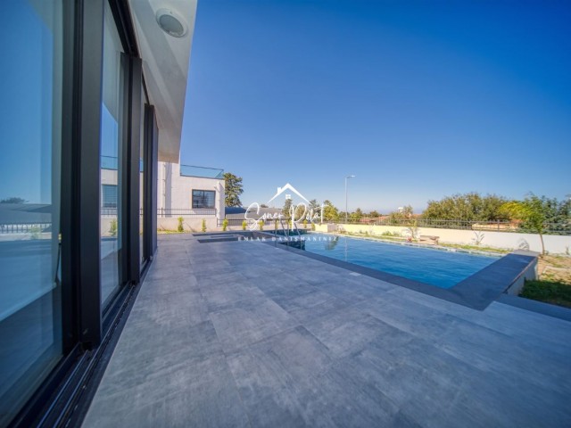 Ultra Luxury 3+1 Villa with Pool for Rent in Girna Alsancak