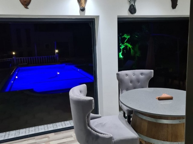 4+1 Villa with Pool in Lapta