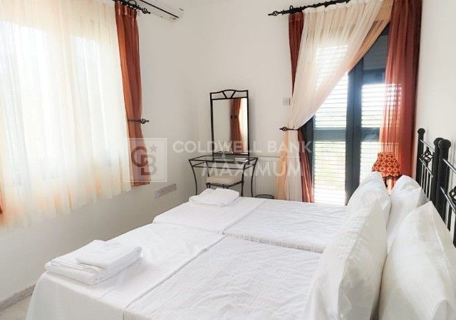 Girne Çatalköy'de Özel Havuzlu ve Peyzajlı Kiralık 4+1 Villa