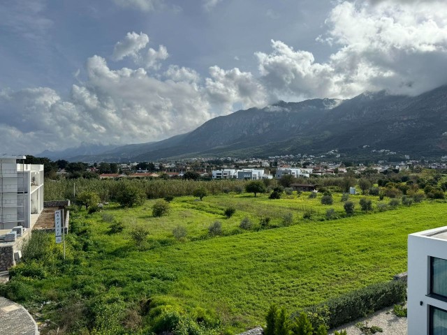 Ganz besondere Villa mit privatem Pool, fußläufig zum Meer in Kyrenia, Zypern