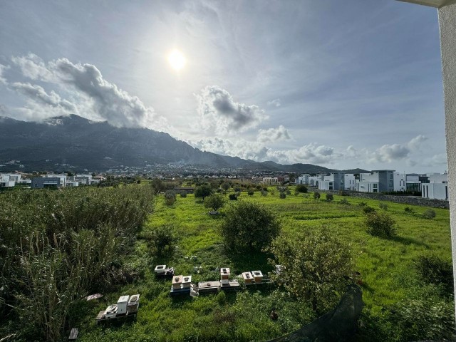 Flats Walking Distance to the Sea for Sale in Cyprus Kyrenia Karşıyaka