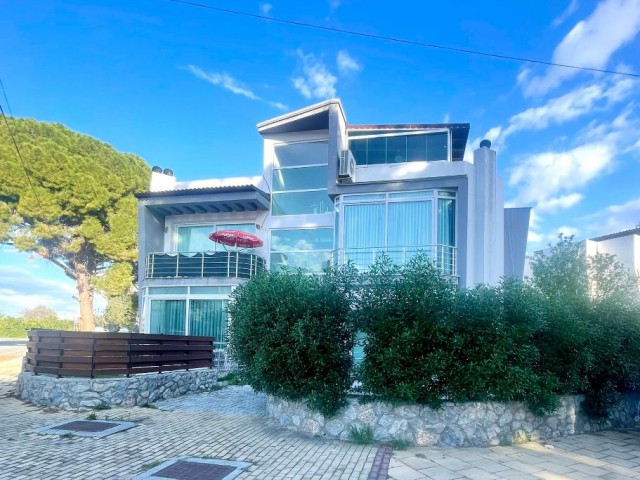 FURNISHED 2+1 FLAT FOR SALE ON THE GROUND FLOOR IN KARAOĞLANOĞLU, CYPRUS GIRNE