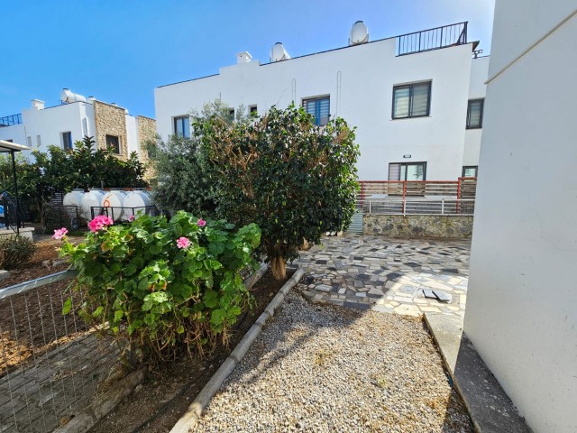 3+1 Wohnung zum Verkauf in Kyrenia Olive Grove, Zypern, mit Garten und großer Nutzungsfläche