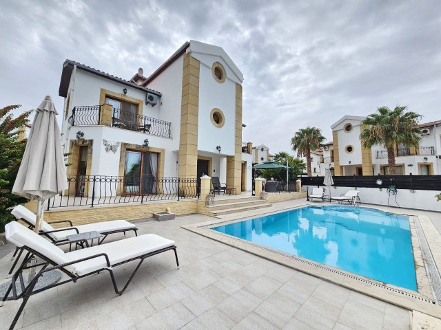 3+1 Villa zum Verkauf mit privatem Pool, vollem Meerblick, großem Nutzungsbereich in Zypern, Kyrenia, Region Esentepe