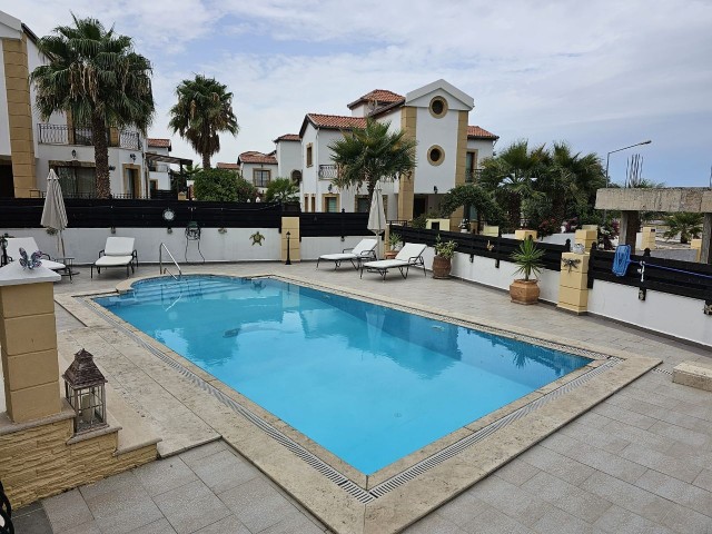 Продажа виллы 3+1 с частным бассейном, панорамным видом на море, широкой зоной использования на Кипре, Кирения, регион Эсентепе