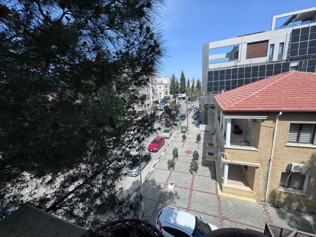 WOHNUNG ZUM VERKAUF IN ZYPERN NICOSIA KÖŞKLÜÇİFTLİK BEREICH