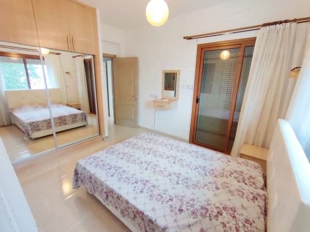 Girne Lapta'da Kiralık 3+1 Dağ Villası 