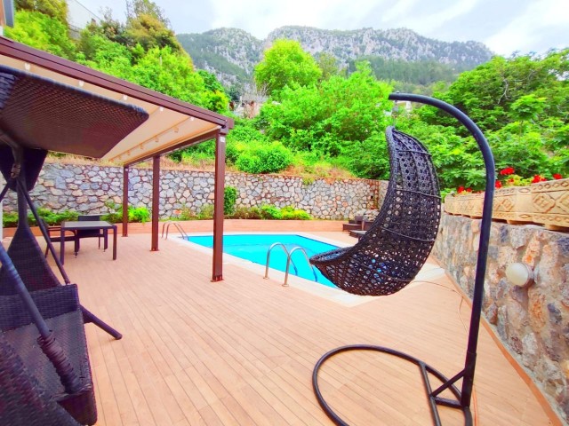 3+1 Mountain Villa for Rent in Kyrenia Lapta