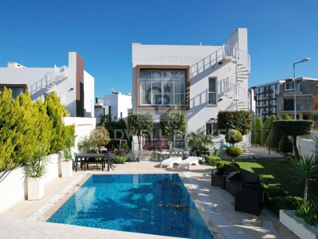 Speziell entworfene Luxusvilla mit türkischer Eigentumsurkunde zum Verkauf in der Gegend von Zeytinlik!
