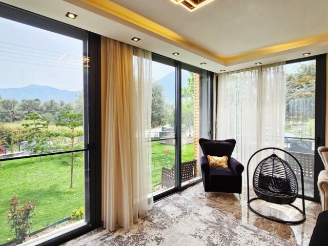 Speziell entworfene Ultra-Luxus-Villa zum Verkauf in Bellapaise, Gegend!