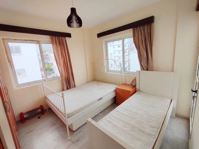 1+1 Studentenwohnung zur Miete mit Balkon im Kyrenia Center