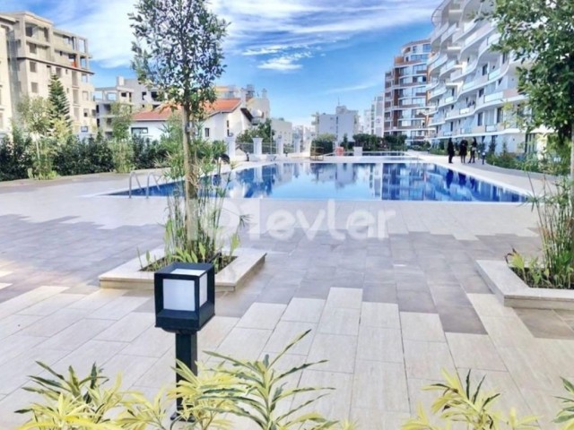 Luxury 2+1 flat with sea view for sale in Kyrenia center