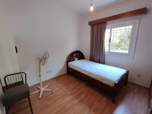 3+1 Studentenwohnung mit Garten und Balkon im Zentrum von Nikosia