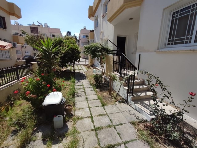 3+1 Studentenwohnung mit Garten und Balkon im Zentrum von Nikosia