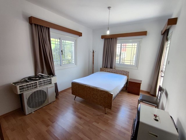 3+1 Studentenwohnung mit Garten und Balkon im Zentrum von Nikosia