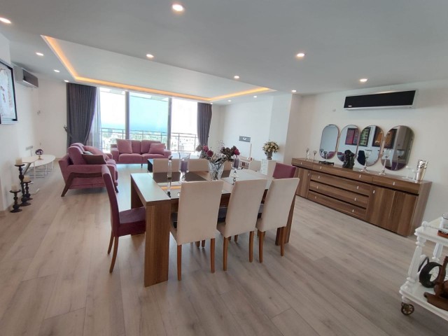 4+1 Penthouse for Rent with Large Ensuite in a Complex with Pool in Kyrenia Center