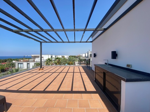 3+1 PENTHOUSE WITH PRIVATE ROOF TERRACE, CLOSE TO NECAT COLLEGE