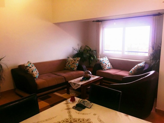 Flat To Rent in Alsancak, Kyrenia