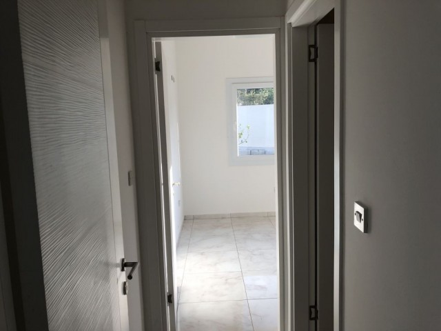 KIBRIS  GİRNE ALSANCAK TA ESCAPE HOMES TA 3.200 TL   BAHÇELİ  3+1 EŞYASIZ DAİRE