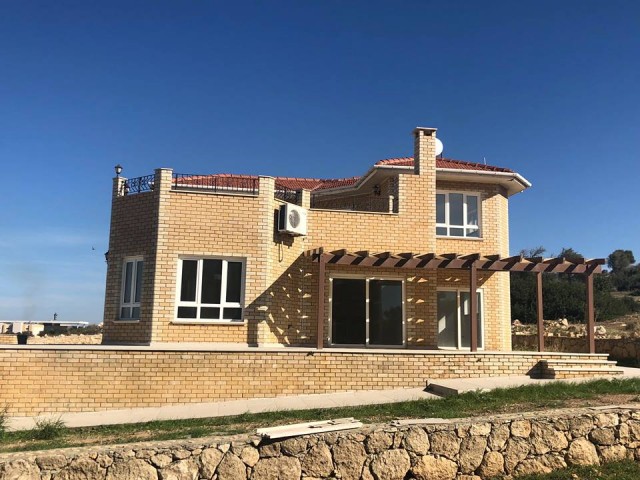 Villa For Sale in Çatalköy, Kyrenia