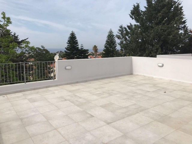 KIBRIS ALSANCAK TA MİLOS TA ŞAHANE 2+1 TERASLI  75000 STG DAİRE