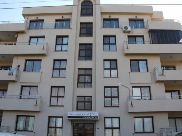 Mağusa Gülseren Bölgesi'nde satılık 3+1 Penthouse deniz manzaralı