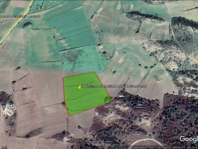 BALALAN - LAND ZU VERKAUFEN ZU EINEM GÜNSTIGEN PREIS AUF MEHMETÇİK STRASSE 10 ACRES 2 HÄUSER 925 QUADRATFUSS ***£3500 STG PRO ACRE ***