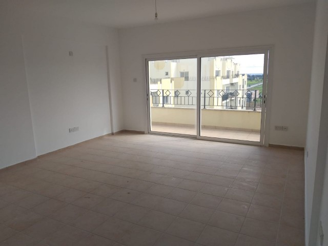 İSKELE- LONG BEACH DENİZ MANZARALI HİÇ KULLANILMAMIŞ 3+1 PENTHOUSE £120.000