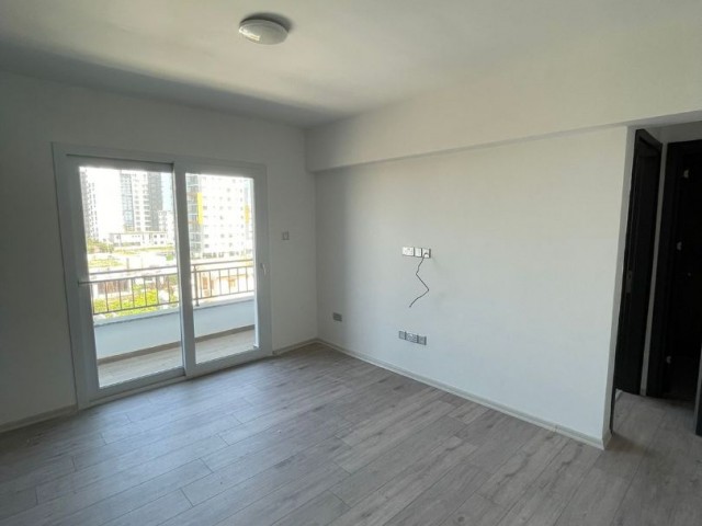 ZU VERKAUFEN 1+1 WOHNUNG IN MCKENZIE GOLD RESIDENCE ***£115.000** ISKELE -LONG BEACH