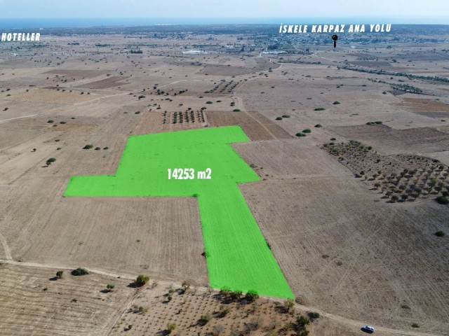 ZEYBEKKOY LAND FOR SALE 10 DONUM 3 EVLEK 2200 AYK2 (14 253 M2)    ***200.000 STG***