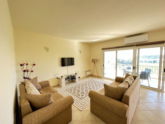 2+1 PENTHOUSE MIT MEERBLICK ZU VERKAUFEN IN SEFAKÖY *** £89.999 ***