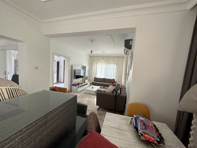 İSKELE – BAHÇELER 3+1 VILLA MIT POOL ZU VERKAUFEN *** £280.000 ***