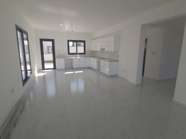 3+1 NEUE LUXUSVILLA ZUM VERKAUF IN BOĞAZ ***£294.900***