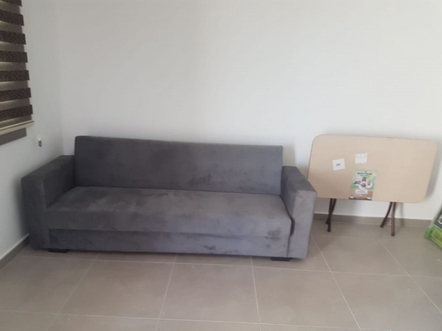 Girne Karaoğlanoğlu 1+1 satılık daire 